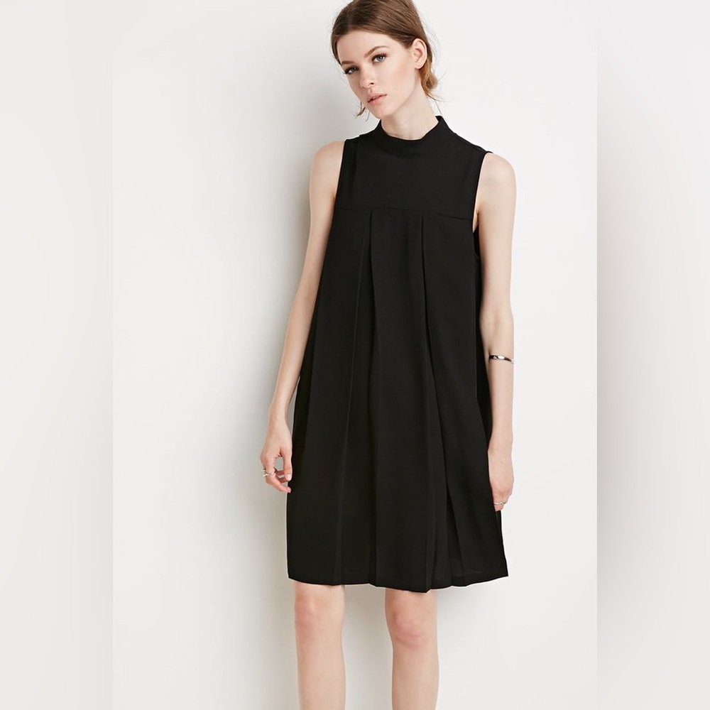 Forever 21 - Trapeze Black Dress - Size: XS